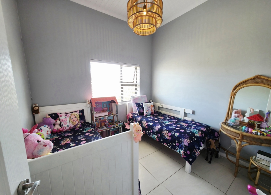 3 Bedroom Property for Sale in Uitsig Western Cape